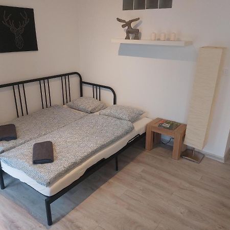 Utulny Apartman S Balkonom Daire Bratislava Dış mekan fotoğraf