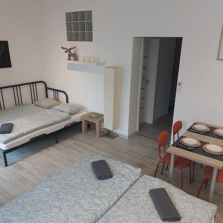 Utulny Apartman S Balkonom Daire Bratislava Dış mekan fotoğraf