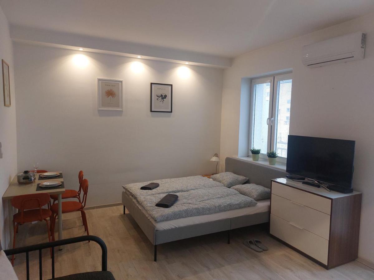 Utulny Apartman S Balkonom Daire Bratislava Dış mekan fotoğraf